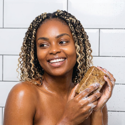 Savon Noir Nigérien au Curcuma | Lune de Beauté